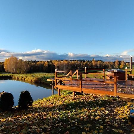 Guesthouse, Sauna & Jacuzzi In Gauja Valley - Kakukalns Straupe Kültér fotó