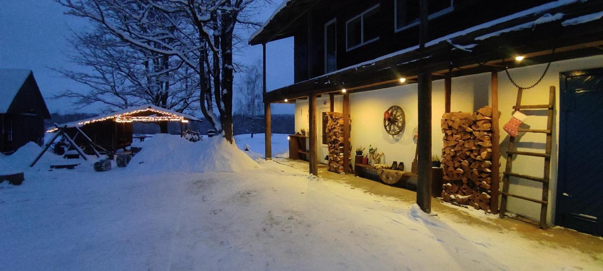 Guesthouse, Sauna & Jacuzzi In Gauja Valley - Kakukalns Straupe Kültér fotó
