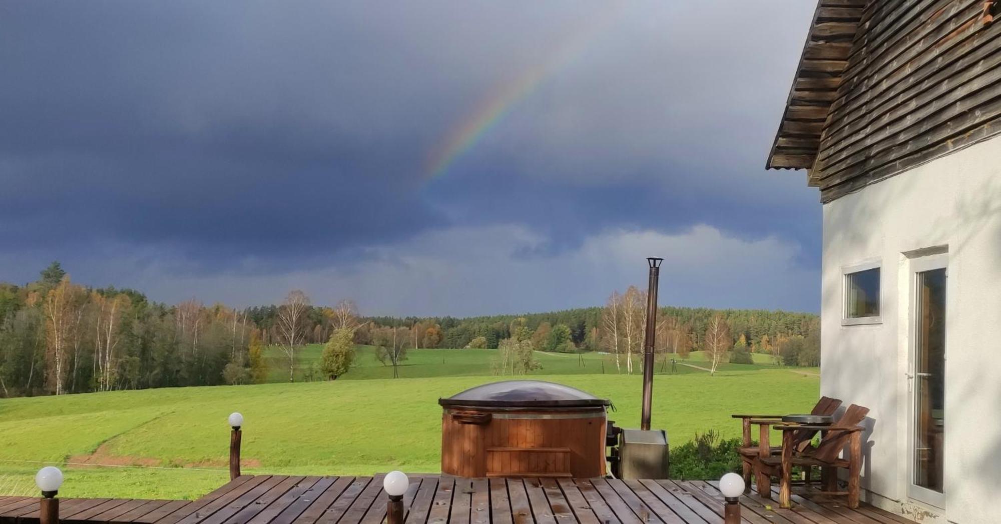 Guesthouse, Sauna & Jacuzzi In Gauja Valley - Kakukalns Straupe Kültér fotó