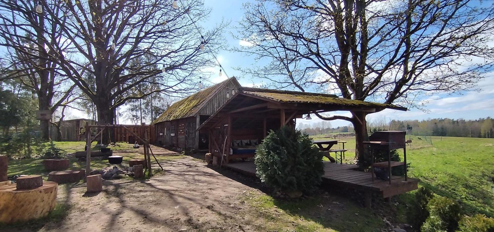 Guesthouse, Sauna & Jacuzzi In Gauja Valley - Kakukalns Straupe Kültér fotó