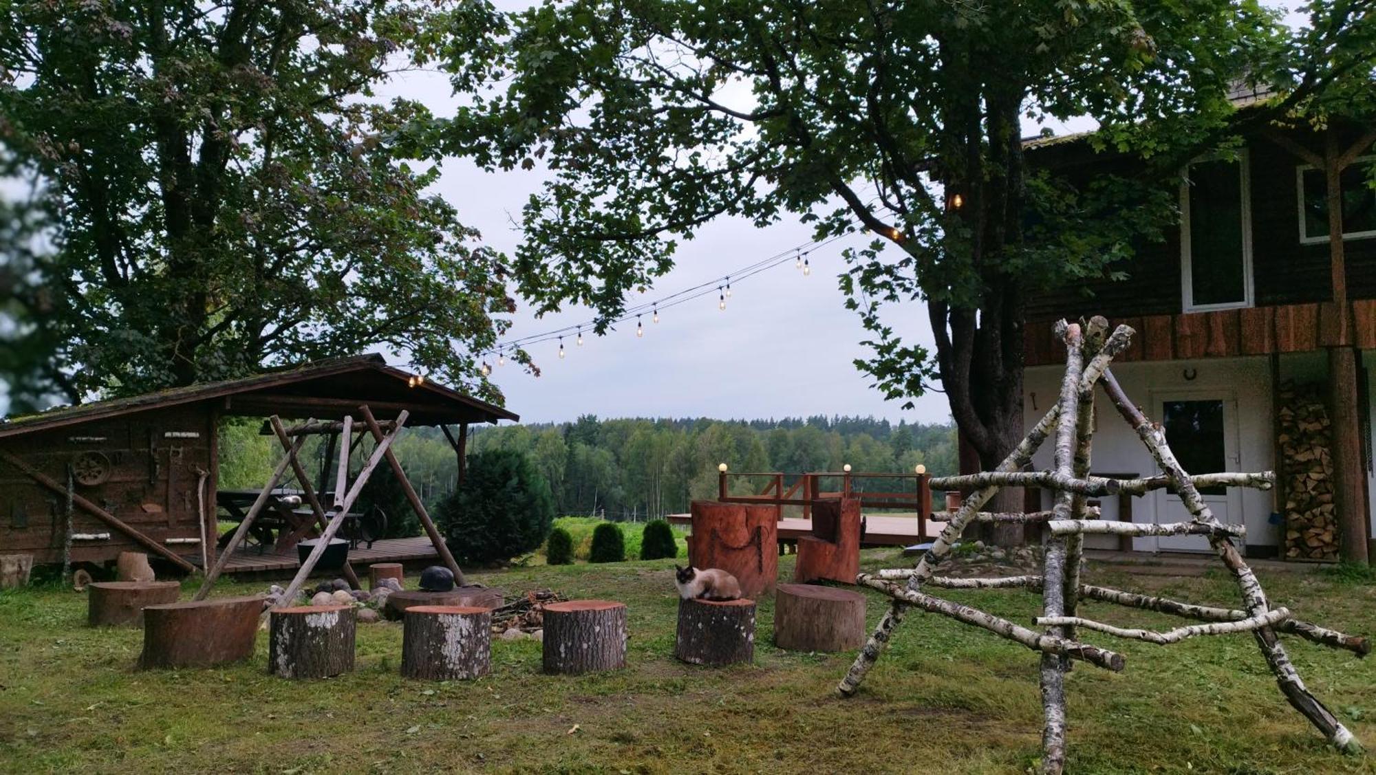Guesthouse, Sauna & Jacuzzi In Gauja Valley - Kakukalns Straupe Kültér fotó