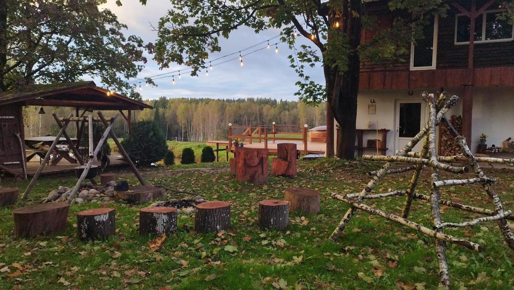 Guesthouse, Sauna & Jacuzzi In Gauja Valley - Kakukalns Straupe Kültér fotó