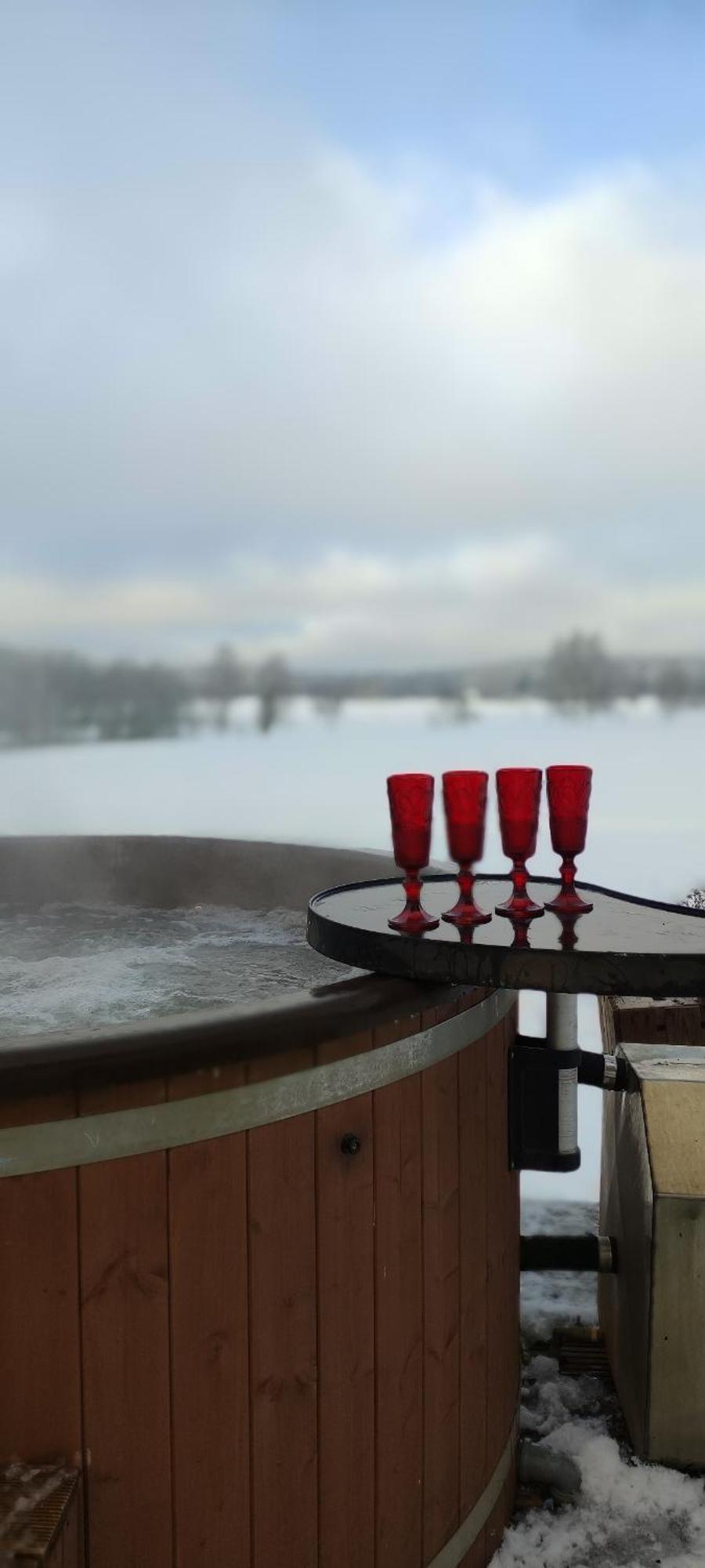 Guesthouse, Sauna & Jacuzzi In Gauja Valley - Kakukalns Straupe Kültér fotó